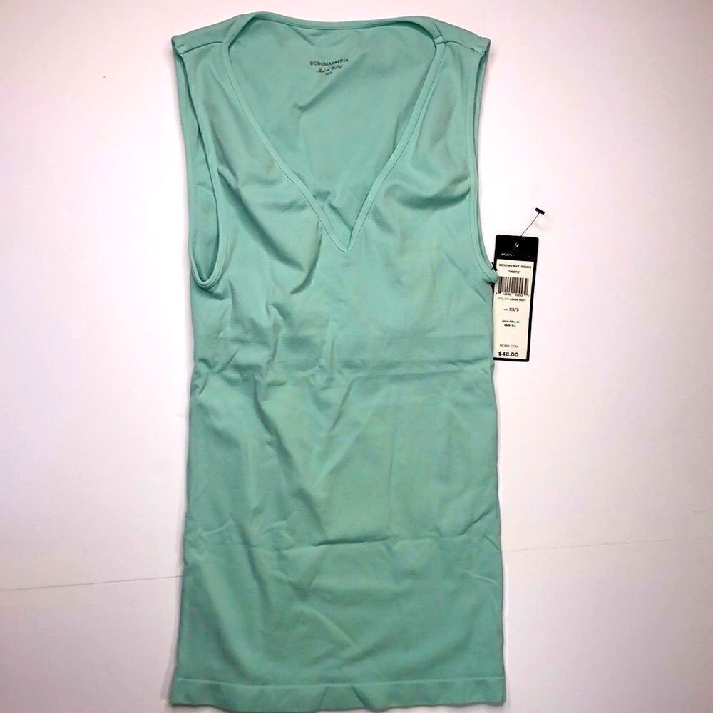 BCBGMaxazria "Mistie" V-neck Seamless Bodywear Aqua Mist Soft Tank Size XS/S NWT